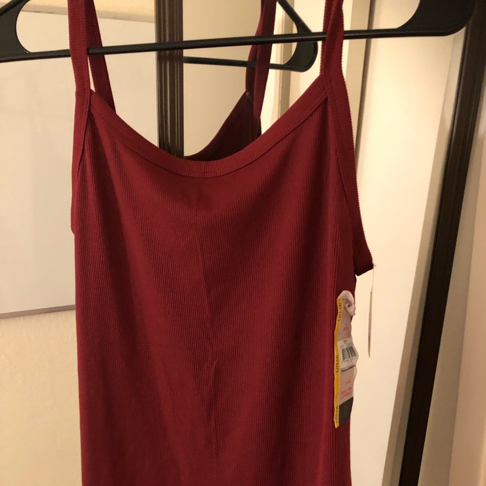 2 brand new tank tops bundle  size L, 15 PTP, 19 in long,89% poly, 11% spandex